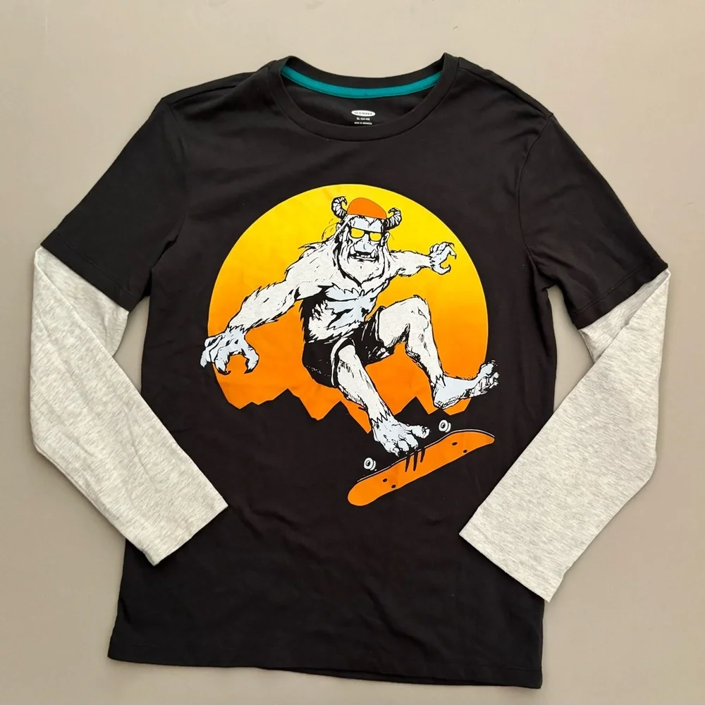 Old Navy boys graphic long sleeve top shirt black gray Bigfoot skateboard XL 14